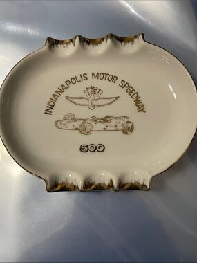 Indianapolis Motor Speedway 500 Porcelain 22K Trim Ashtray/ Trinket Dish